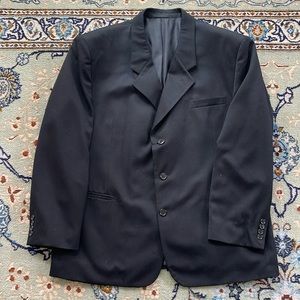 Louis Raphael men’s suit jacket.